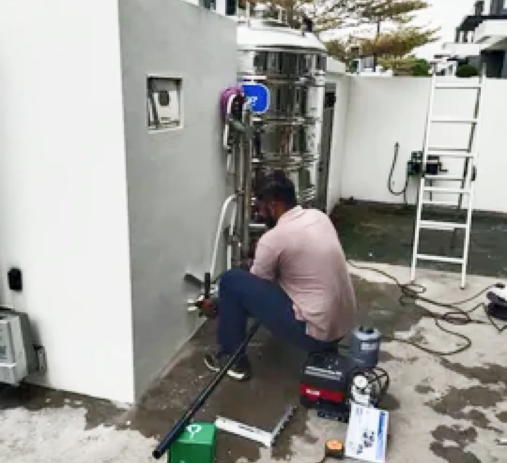 Water Tank Installation 1